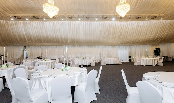 Фото №5 зала Банкетный шатер "Сияние"