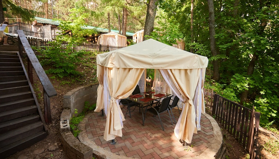 Фото №1 зала Маленькие беседки 