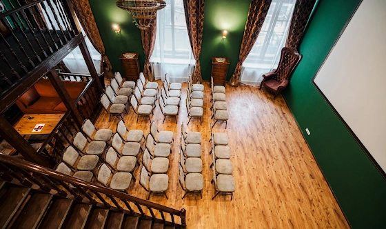 Фото №4 зала Зал «Библиотека»