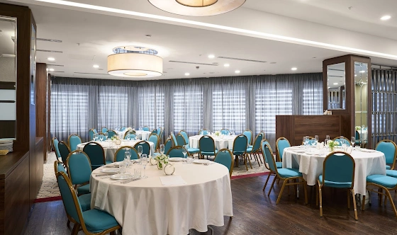 Фото №2 зала Ресторан Emerald