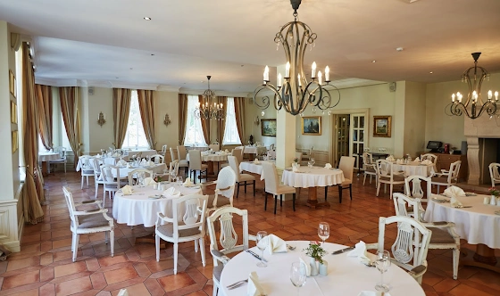 Фото №1 зала Зал "Дача Брассери"