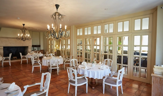 Фото №3 зала Зал "Дача Брассери"