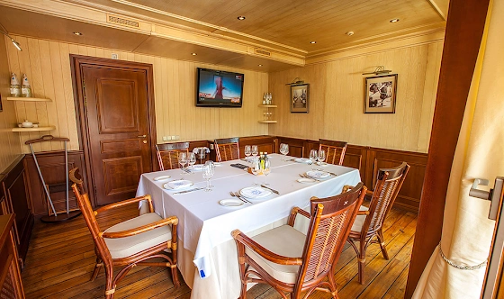 Фото №1 зала VIP-комната «Ласточка» №5