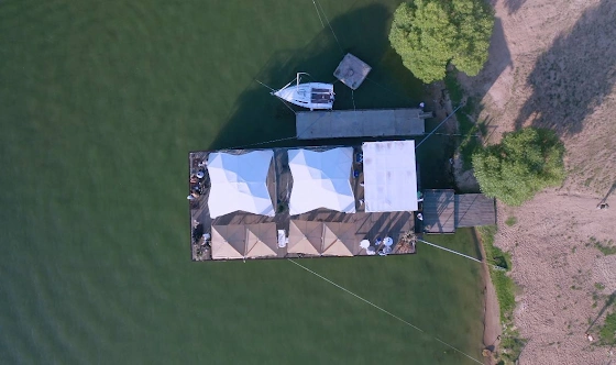 Фото №8 зала Понтон на воде Marea