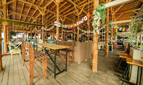 Фото №2 зала Летняя веранда