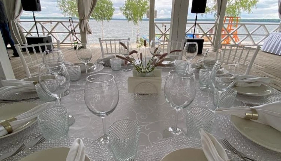 Фото №6 зала Веранда на пляже