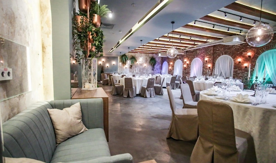 Фото №17 зала Зал «Поэт»