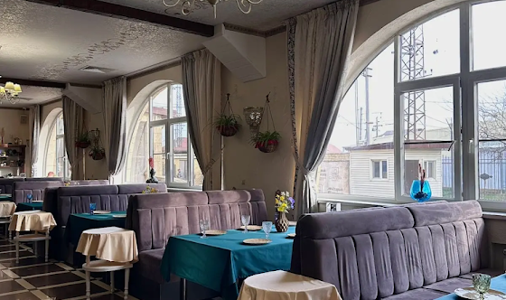 Фото №4 зала Основной зал ресторана