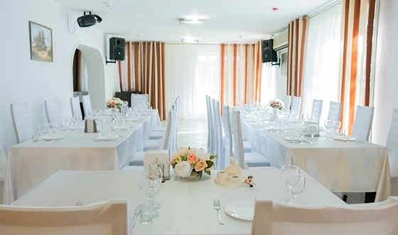 Фото №4 зала Ресторан