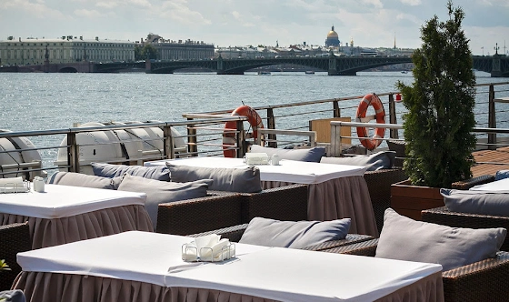 Фото №1 зала Открытая верхняя палуба 