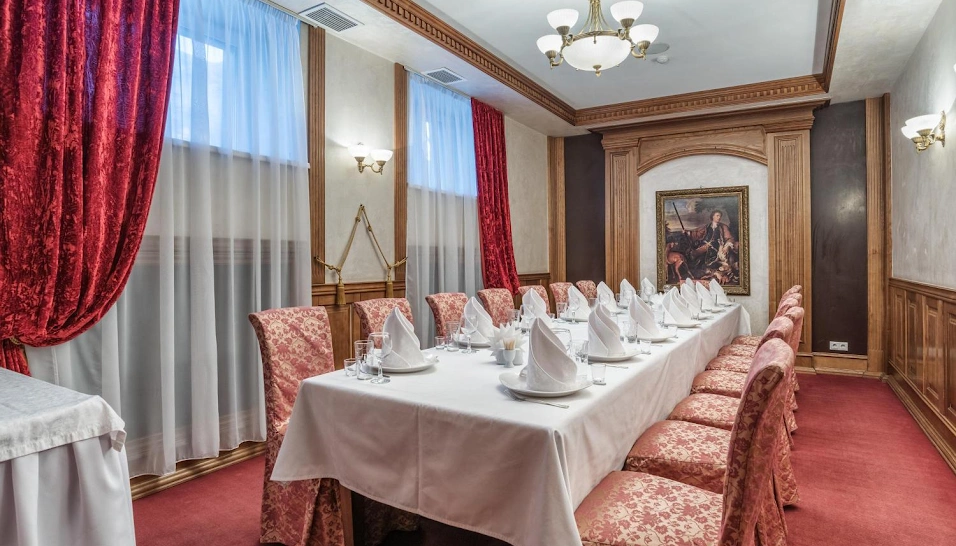 Фото №1 зала Красный VIP-зал 