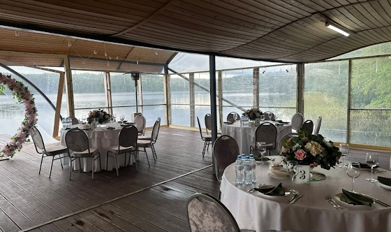 Фото №4 зала Беседка на воде