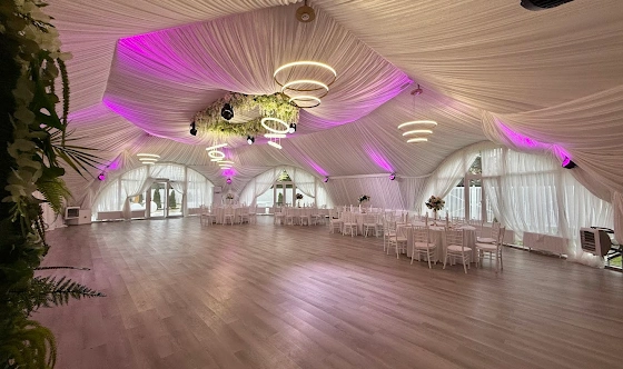 Фото №1 зала Шатер OASIS