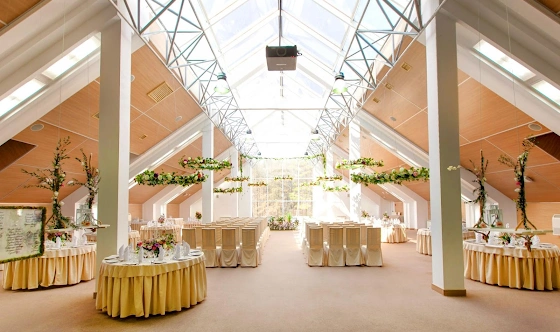 Фото №1 зала Зал «Парламент»