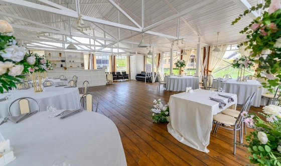 Фото №2 зала Зал на воде