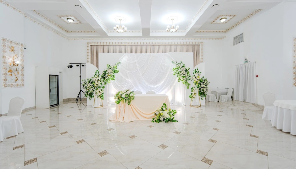 Фото №4 зала Версаль