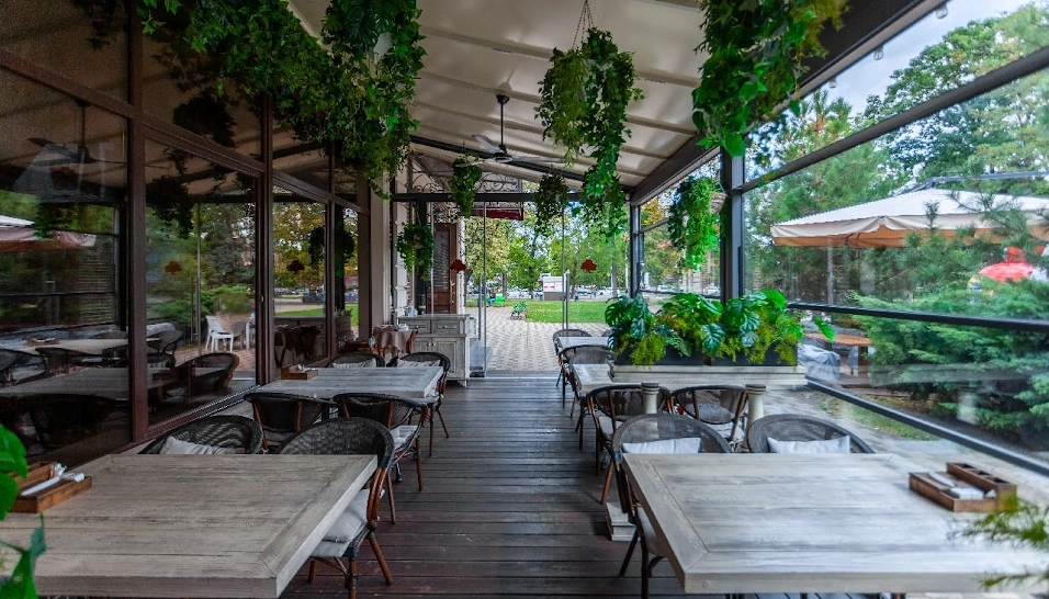 Фото №3 зала Летняя веранда