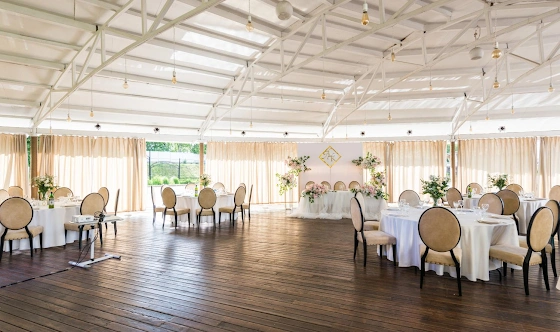 Фото №2 зала Шатер на пирсе №1