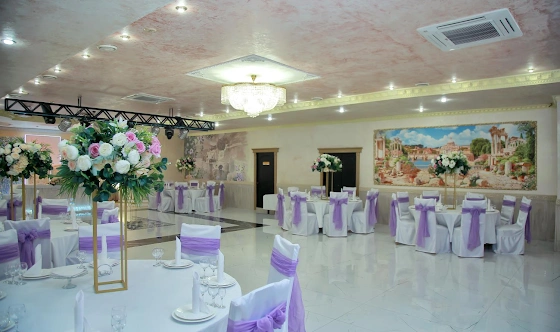 Фото №18 зала Зал «Версаль»