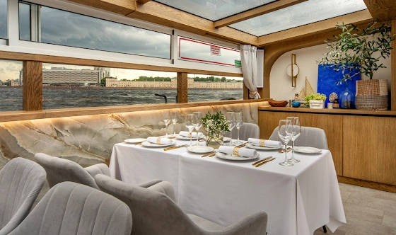 Фото №9 зала Палуба