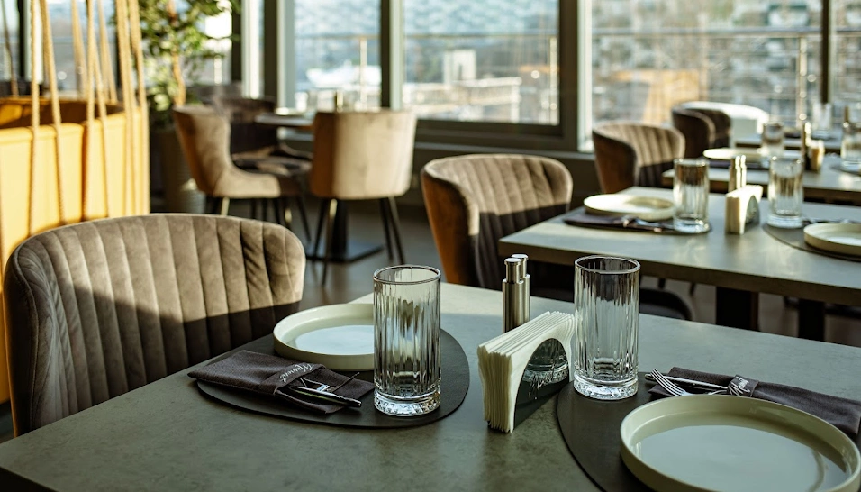 Фото №14 зала Ресторан «MOMENT»