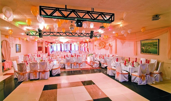 Фото №2 зала Зал «Шампань»+«Версаль»