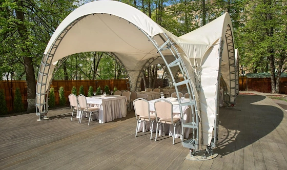 Фото №3 зала LOTOS GARDEN