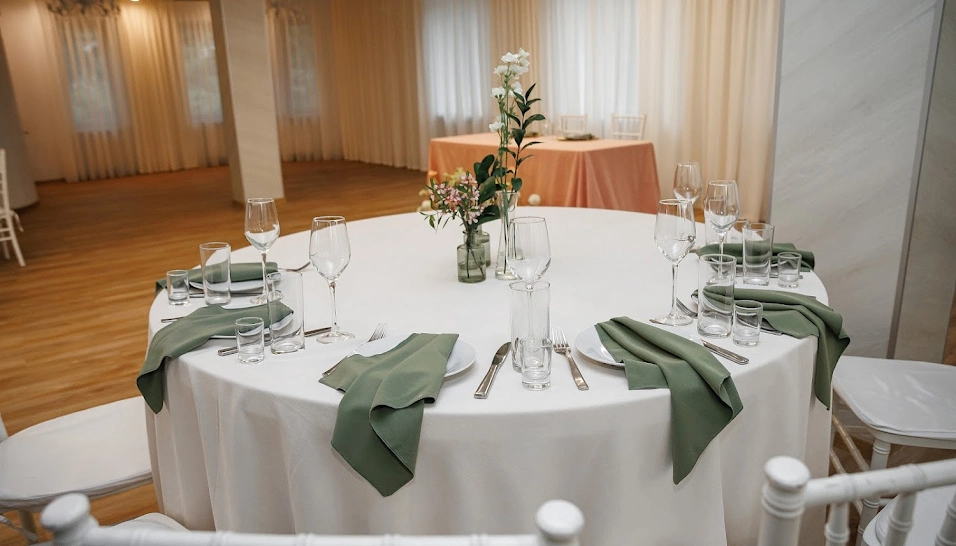 Фото №3 зала Ресторан