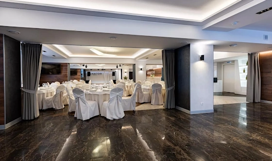 Фото №3 зала Senator