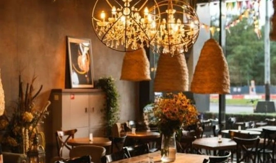 Фото №2 зала Июль Гастро