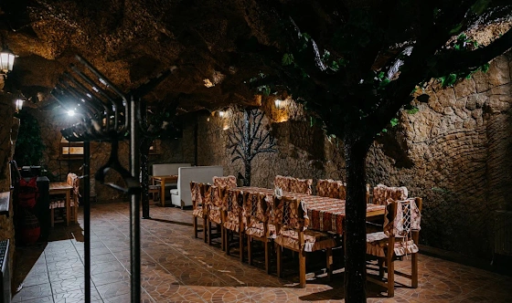 Фото №12 зала Зал «Пещера»