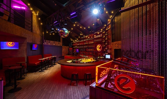 Фото №1 зала Основной зал с танцполом