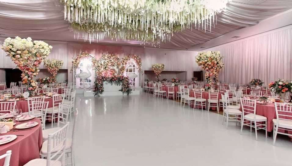 Фото №1 зала Большой банкетный зал «Екатерининский»