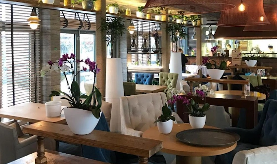 Фото №6 зала Летняя веранда 