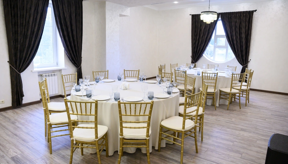 Фото №3 зала Банкетный зал  «Классик»