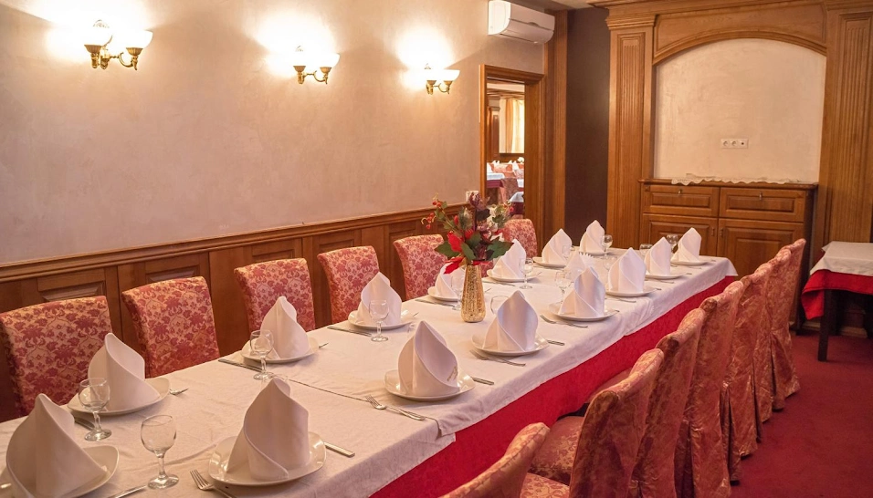 Фото №2 зала Красный VIP-зал 