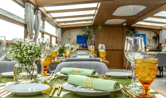 Фото №6 зала Палуба