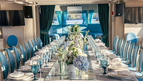 Фото №2 зала Палуба