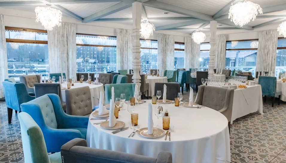 Фото №4 зала Кафе «Иван-чай»