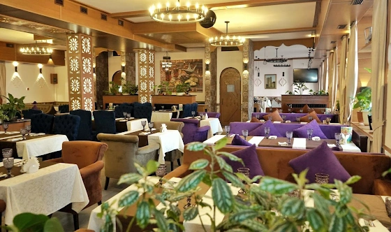 Фото №2 зала Зал ресторана 