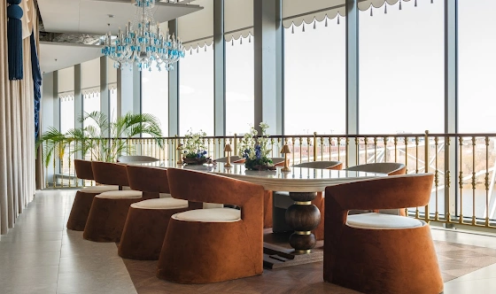 Фото №1 зала Зал "Стол на балконе"