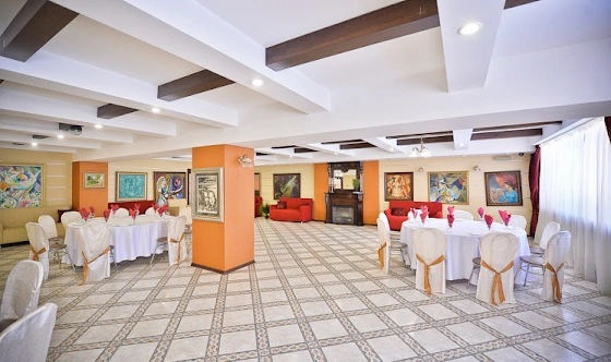 Фото №3 зала Зал «Старый холст»