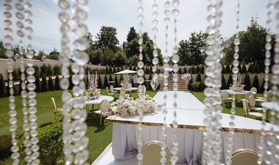 Фото №5 зала Летняя терраса в саду 