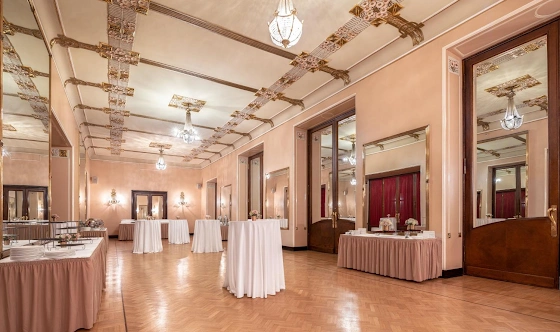 Фото №2 зала Зал «Зеркальный»