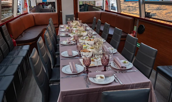 Фото №1 зала Палуба