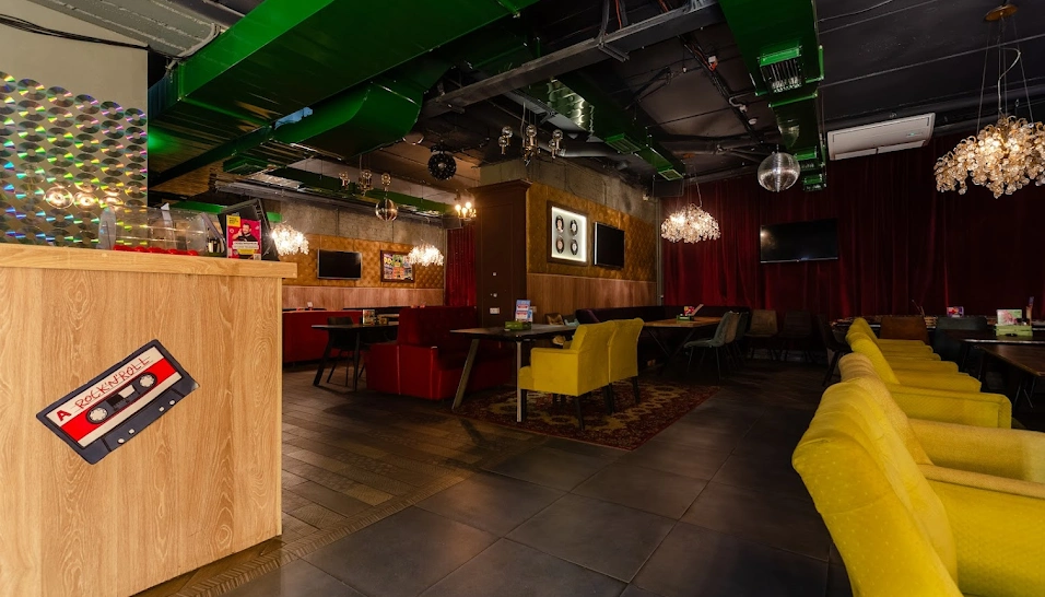 Фото №1 зала Караоке-зал