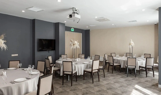 Фото №2 зала Зал "Янгантау"