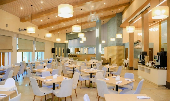 Фото №2 зала Ресторан