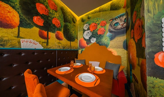 Фото №1 зала Зал «Алиса в стране чудес» 