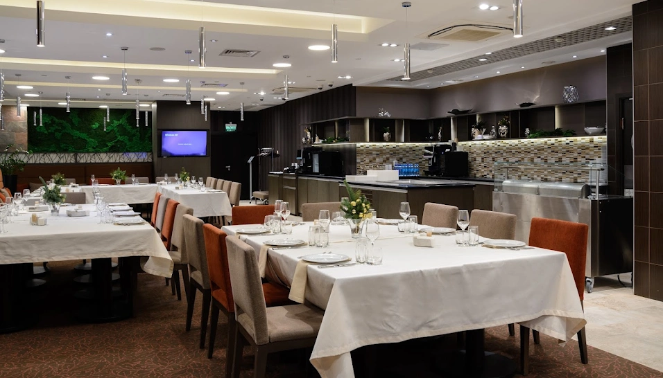 Фото №3 зала Ресторан "Garden Grill"